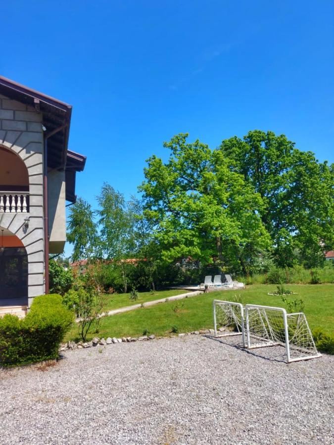 Vacation Home Keskic Velika Gata Bagian luar foto