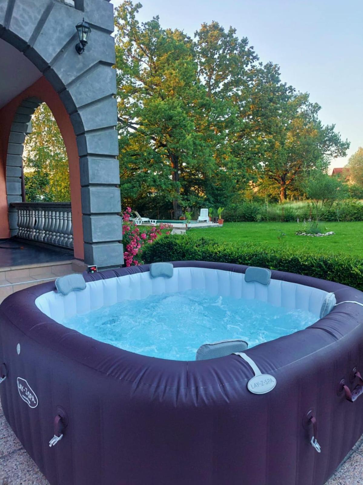 Vacation Home Keskic Velika Gata Bagian luar foto