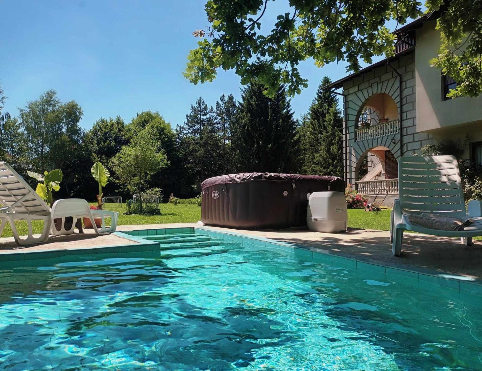Vacation Home Keskic Velika Gata Bagian luar foto